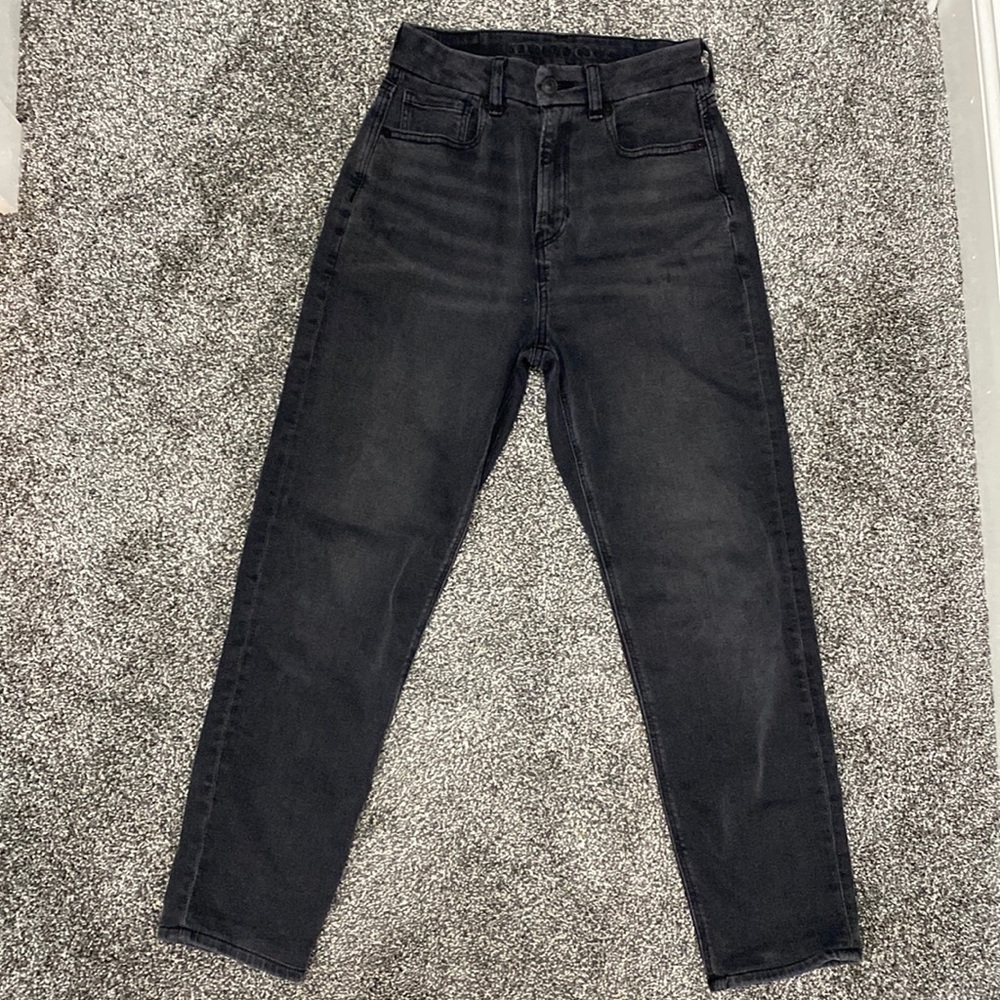 American Eagle Curvy Mom Jeans size 0 short